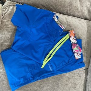 Vera Bradley royal blue scrub set